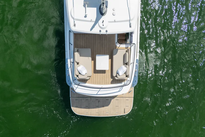 Slide: The Image of Azimut Magellano 60 2025 - 16