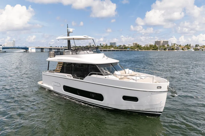 Slide: The Image of Azimut Magellano 60 2025 - 2