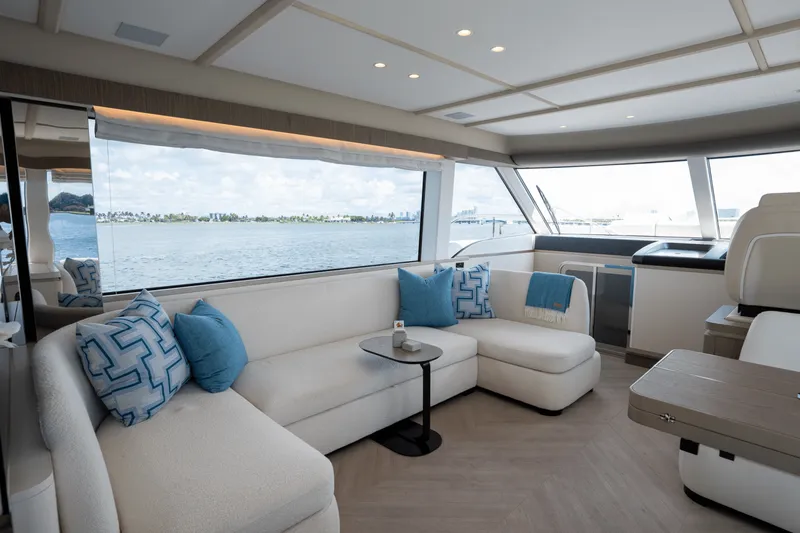 Slide: The Image of Azimut Magellano 60 2025 - 32