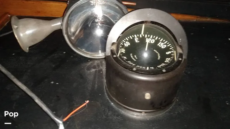 Slide: The Image of Viking 43 Double Cabin Motoryacht 1976 - 11489607