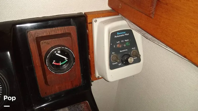 Slide: The Image of Viking 43 Double Cabin Motoryacht 1976 - 11489617