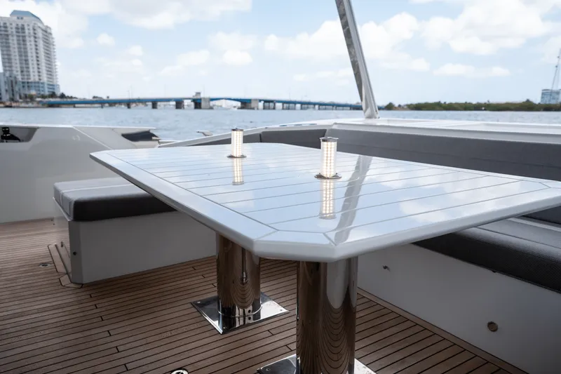 Slide: The Image of Galeon 680 FLY 2025 - 54