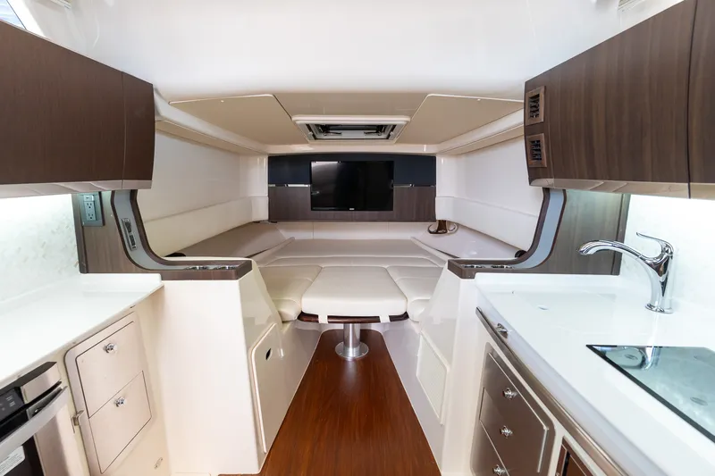 Slide: The Image of Grady-White Canyon 456 2025 - 22