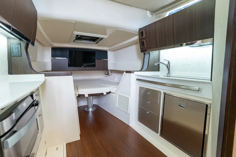 Slide: The Image of Grady-White Canyon 456 2025 - 23