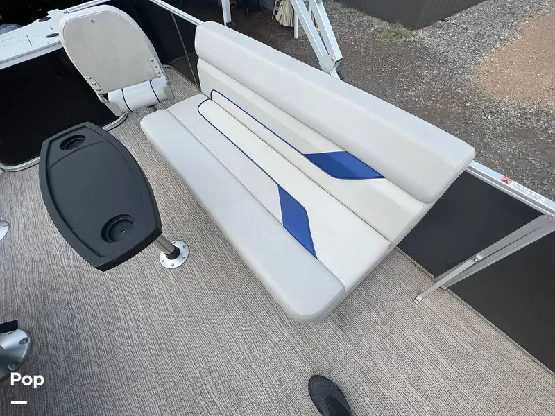 Slide: The Image of Passenger Seating - 11506410