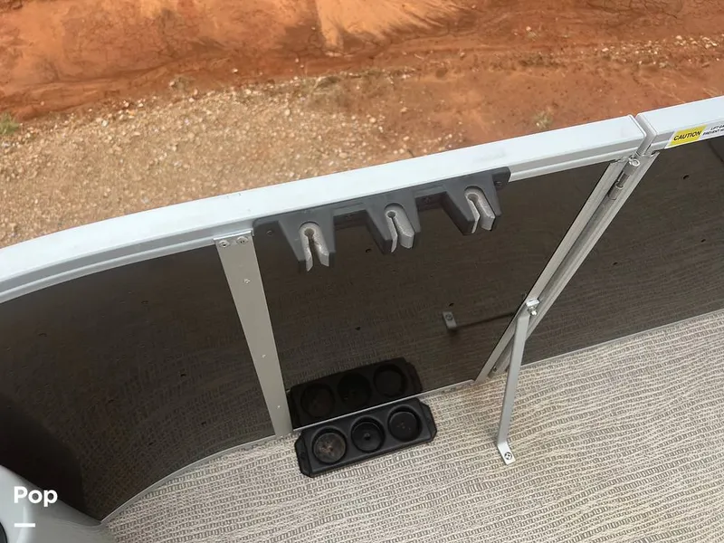 Slide: The Image of Rod Holders - 11506470