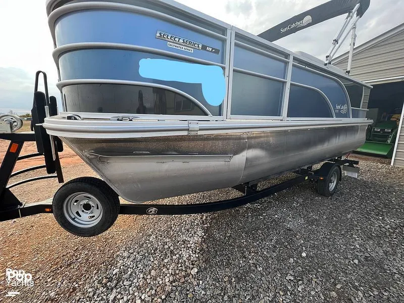 Slide: The Image of SunCatcher Select 18F Saltwater Series 2021 - 11536575