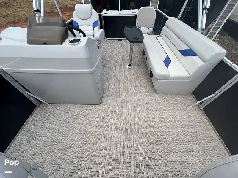 Slide: The Image of SunCatcher Select 18F Saltwater Series 2021 - 11506383