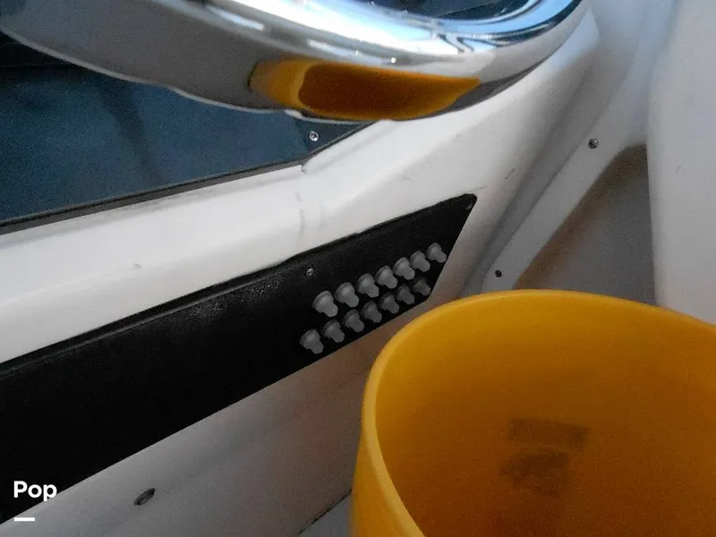 Slide: The Image of Pro-Line 2550 Walkaround Mid-Cabin 1992 - 11459222