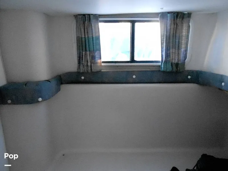 Slide: The Image of Pro-Line 2550 Walkaround Mid-Cabin 1992 - 11459262