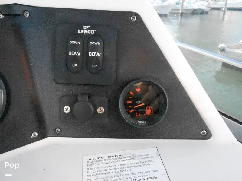 Slide: The Image of Pro-Line 2550 Walkaround Mid-Cabin 1992 - 11459295