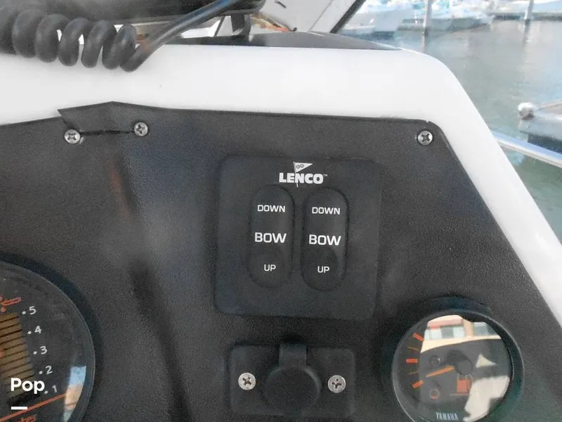 Slide: The Image of Pro-Line 2550 Walkaround Mid-Cabin 1992 - 11459298