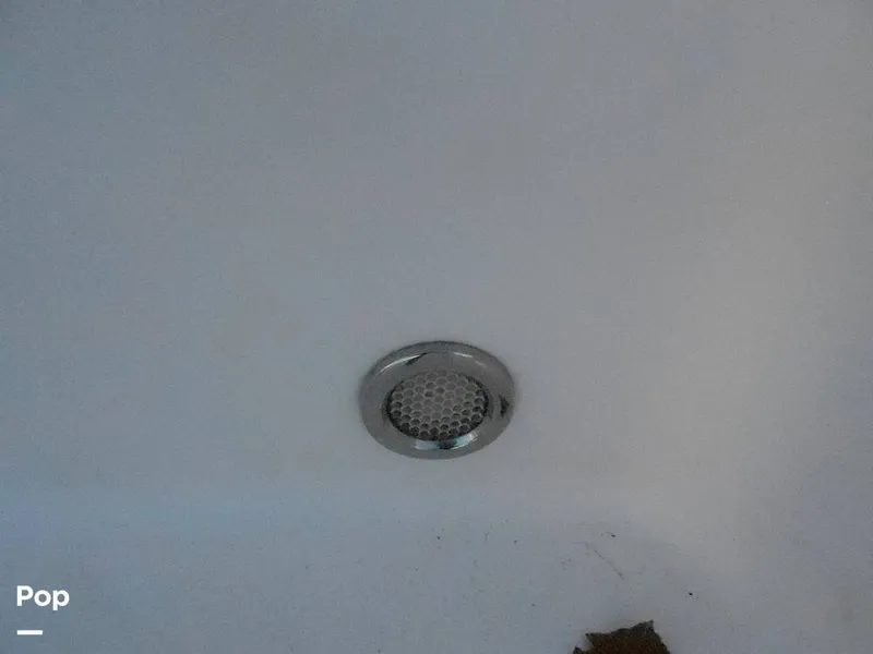 Slide: The Image of Pro-Line 2550 Walkaround Mid-Cabin 1992 - 11459303