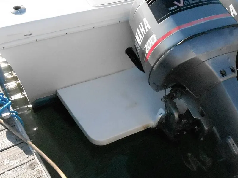 Slide: The Image of Pro-Line 2550 Walkaround Mid-Cabin 1992 - 11459053