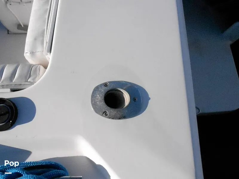 Slide: The Image of Pro-Line 2550 Walkaround Mid-Cabin 1992 - 11459062