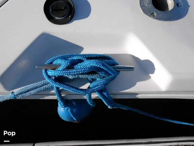 Slide: The Image of Pro-Line 2550 Walkaround Mid-Cabin 1992 - 11459066