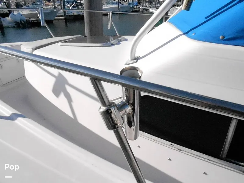 Slide: The Image of Pro-Line 2550 Walkaround Mid-Cabin 1992 - 11459084