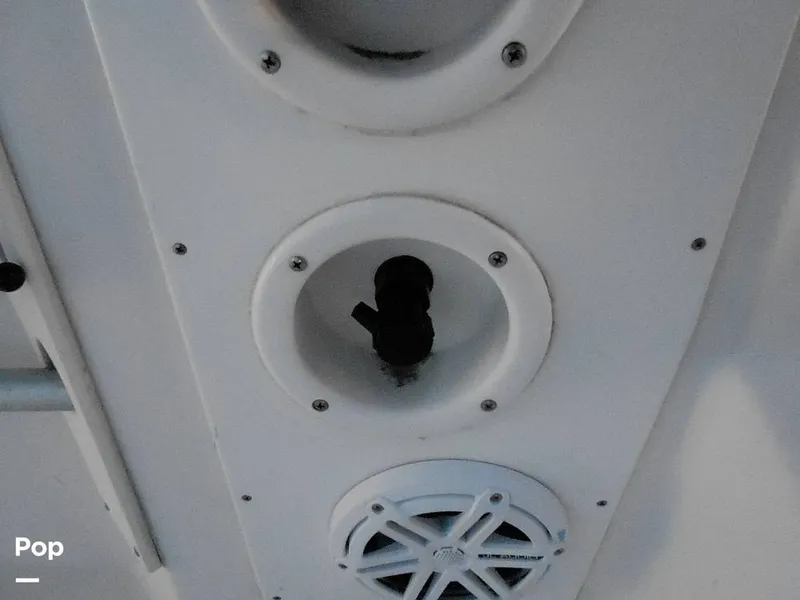 Slide: The Image of Pro-Line 2550 Walkaround Mid-Cabin 1992 - 11459116