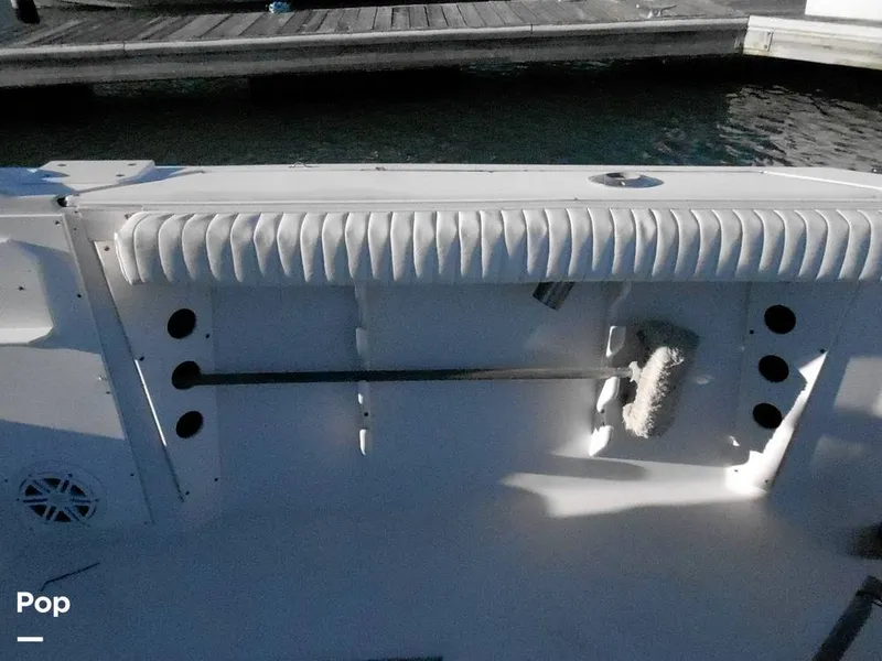 Slide: The Image of Pro-Line 2550 Walkaround Mid-Cabin 1992 - 11459124