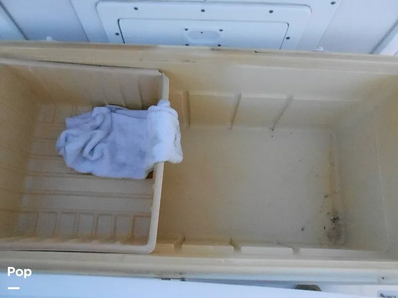 Slide: The Image of Pro-Line 2550 Walkaround Mid-Cabin 1992 - 11459126