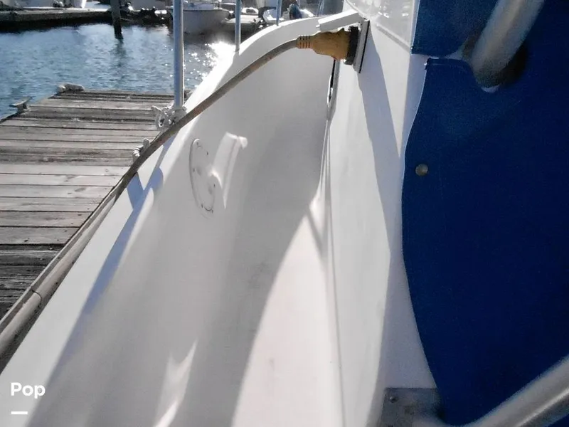 Slide: The Image of Pro-Line 2550 Walkaround Mid-Cabin 1992 - 11459167