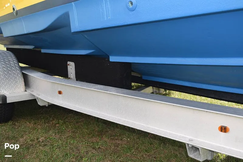 Slide: The Image of Donzi 23ZF 2000 - 11708060