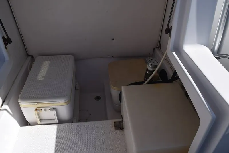 Slide: The Image of Console Storage/head - 11626333