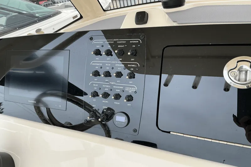 Slide: The Image of Scout 240 XSF 2025 - 19