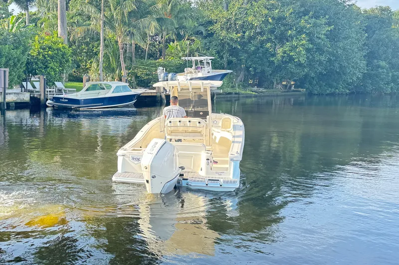 Slide: The Image of Scout 240 XSF 2025 - 2