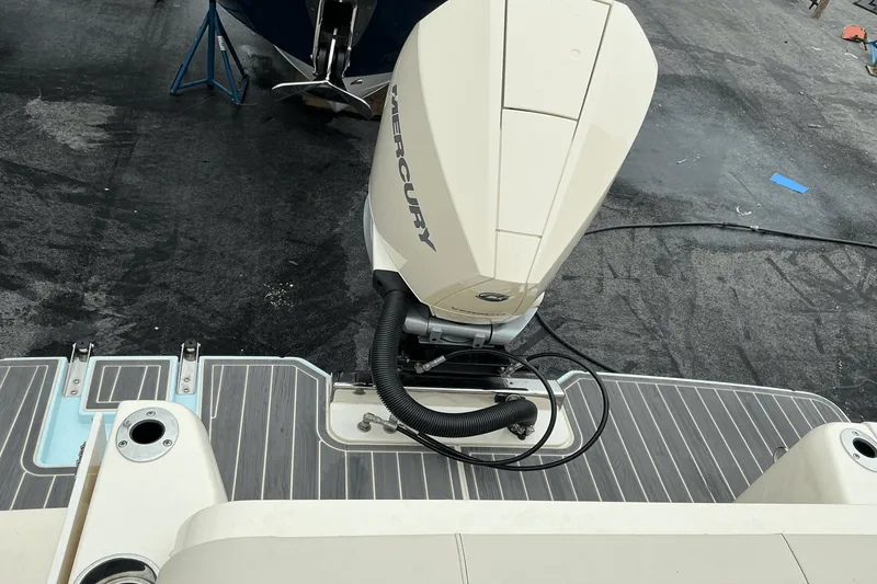 Slide: The Image of Scout 240 XSF 2025 - 28