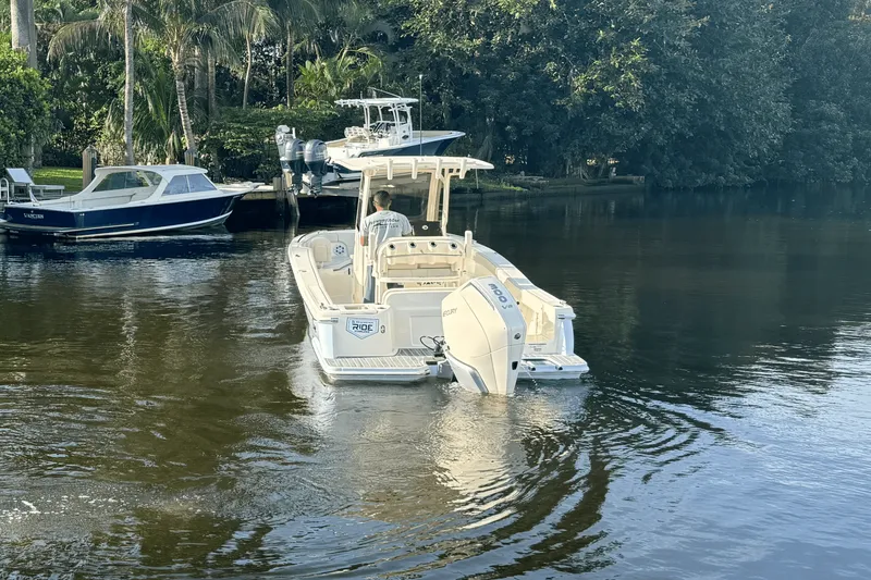 Slide: The Image of Scout 240 XSF 2025 - 3