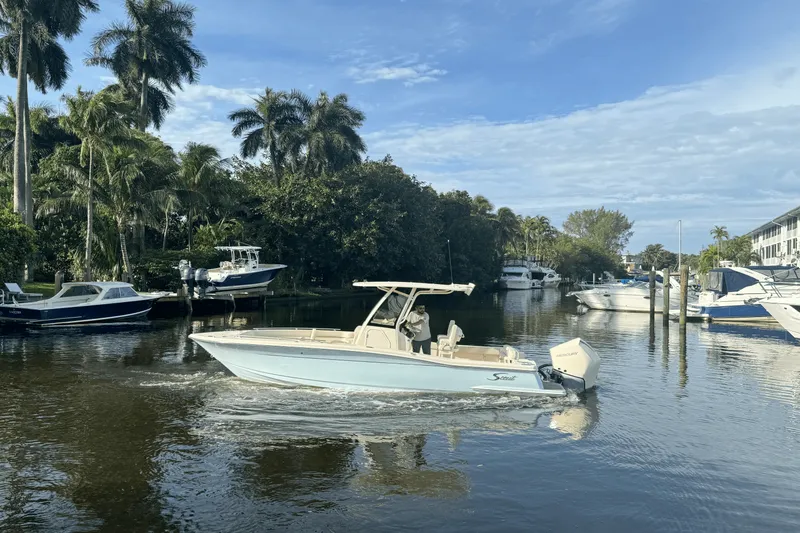 Slide: The Image of Scout 240 XSF 2025 - 5