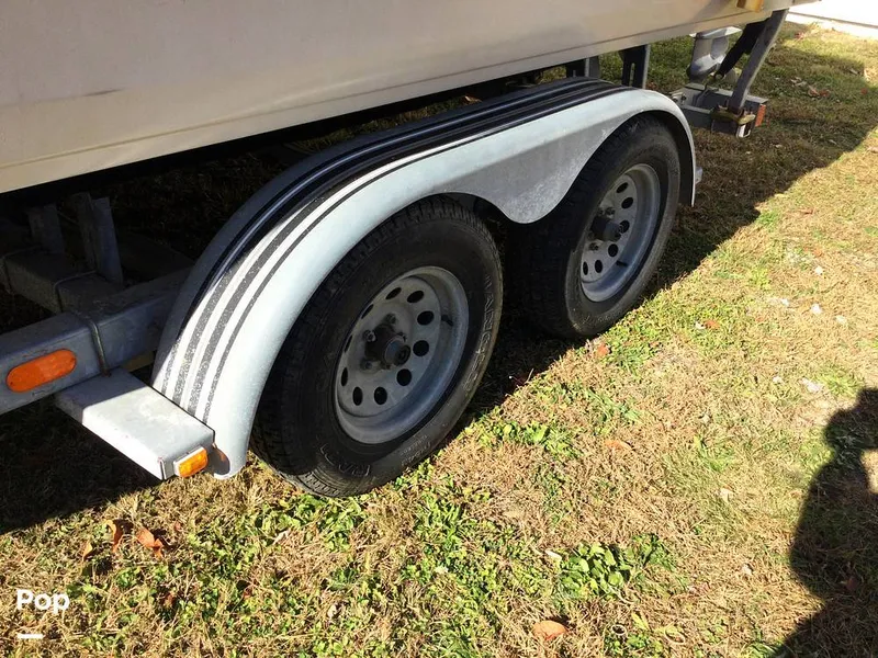 Slide: The Image of Crestliner TOURNAMENT TS 202 2002 - 11507331