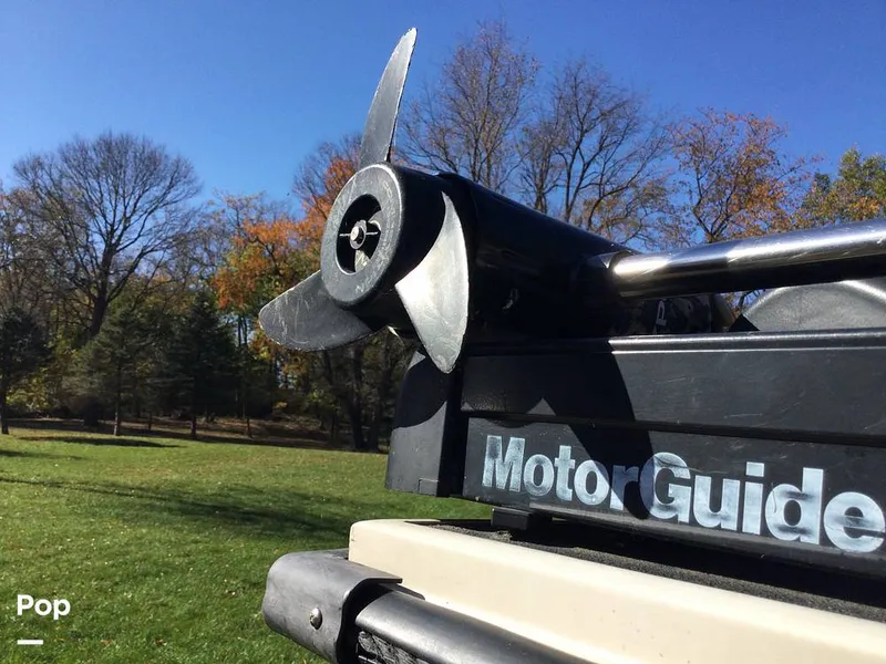 Slide: The Image of Crestliner TOURNAMENT TS 202 2002 - 11507334