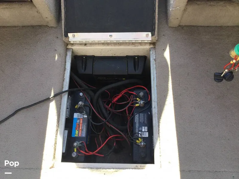 Slide: The Image of Crestliner TOURNAMENT TS 202 2002 - 11507360