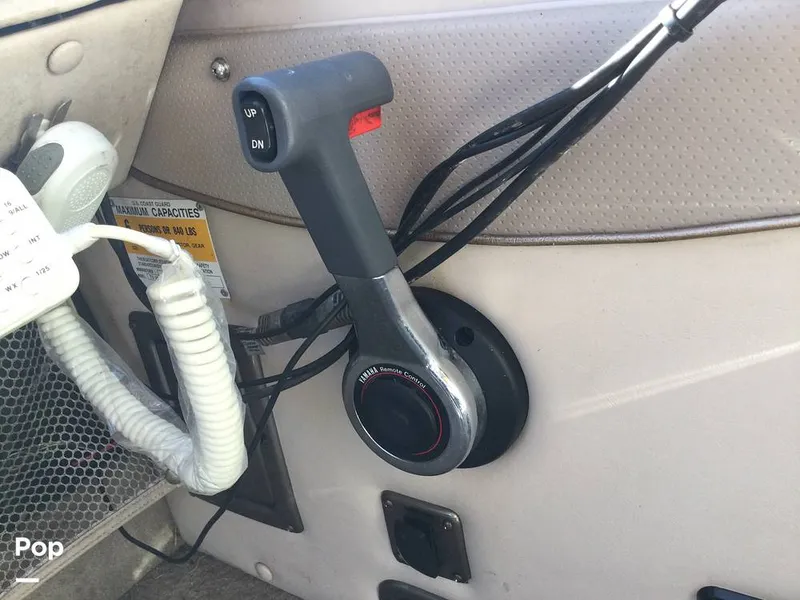 Slide: The Image of Crestliner TOURNAMENT TS 202 2002 - 11507370