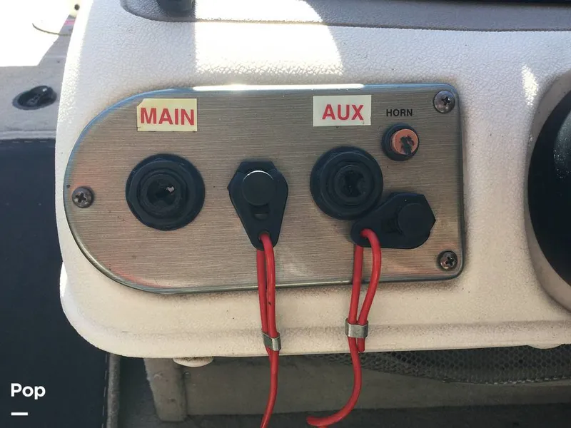 Slide: The Image of Crestliner TOURNAMENT TS 202 2002 - 11507385