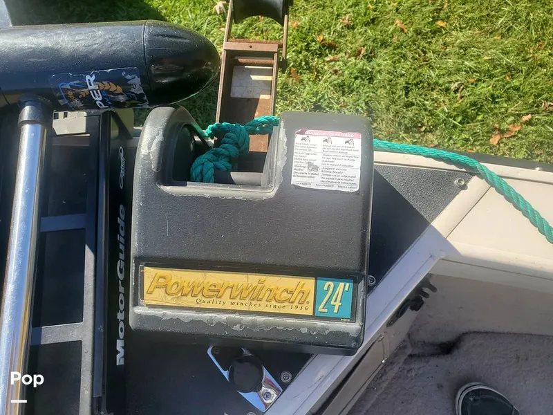 Slide: The Image of Crestliner TOURNAMENT TS 202 2002 - 11507203