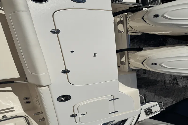 Slide: The Image of Grady-White Freedom 307 2025 - 14