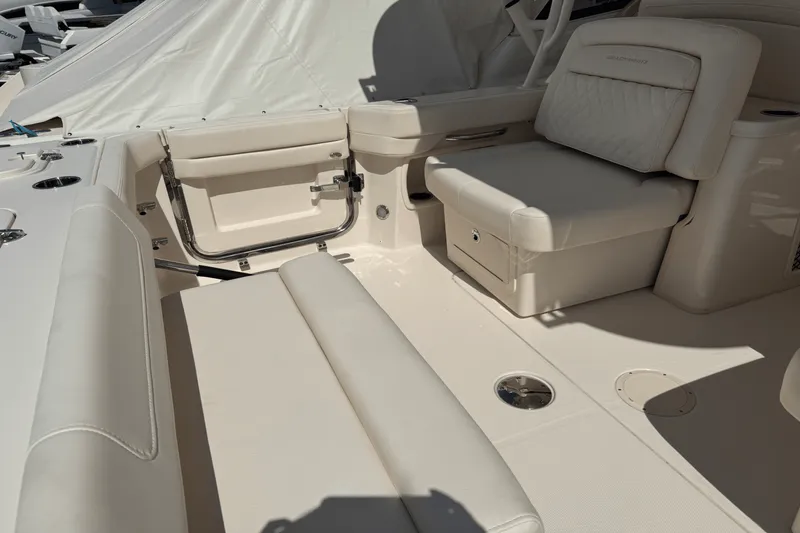 Slide: The Image of Grady-White Freedom 307 2025 - 17