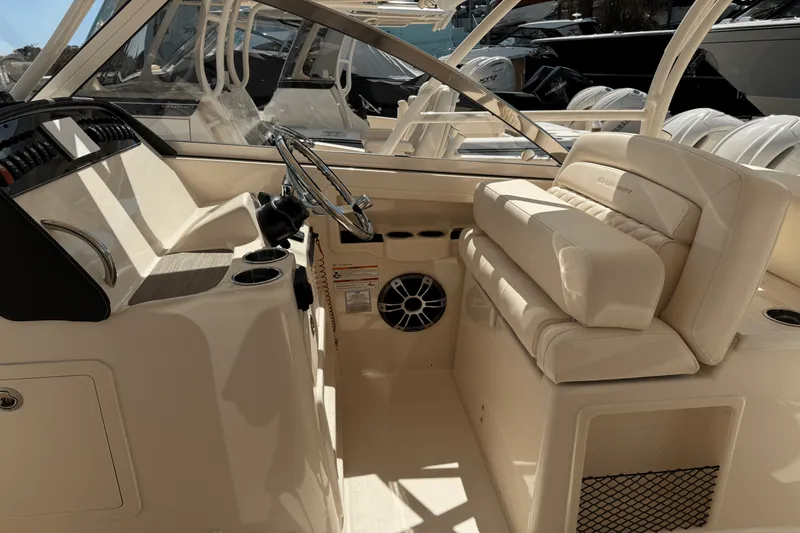 Slide: The Image of Grady-White Freedom 307 2025 - 23