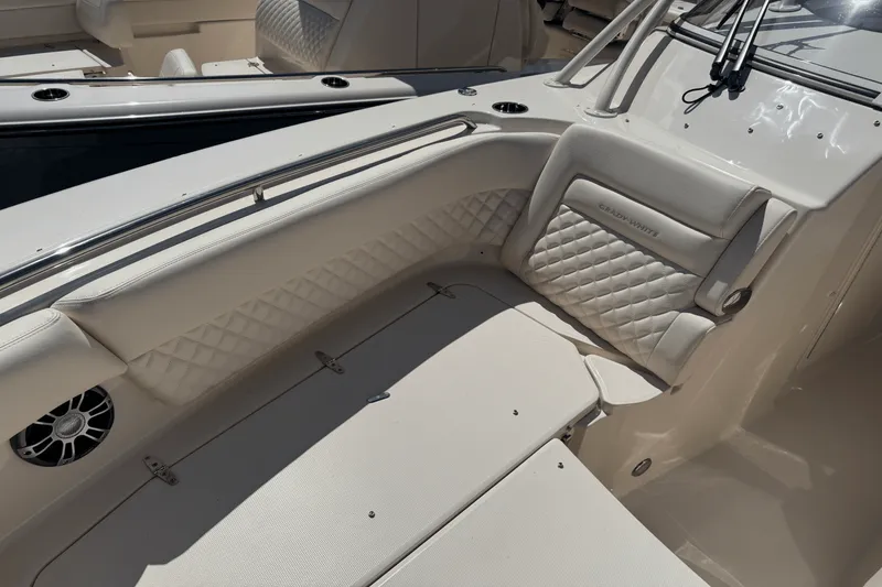 Slide: The Image of Grady-White Freedom 307 2025 - 30