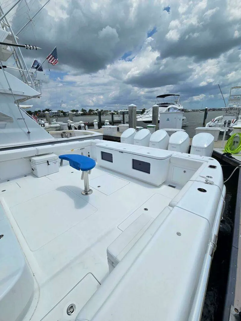 Slide: The Image of Model 65 Estrella Category Center Consoles 2024 - 12