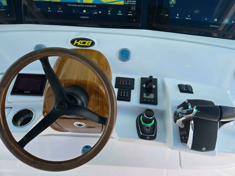 Slide: The Image of Model 65 Estrella Category Center Consoles 2024 - 21