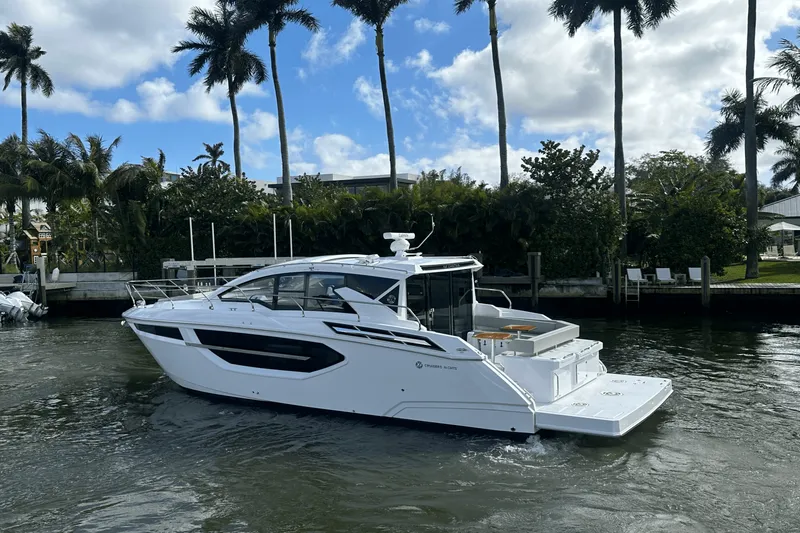 Slide: The Image of Cruisers Yachts 42 Cantius 2025 - 4