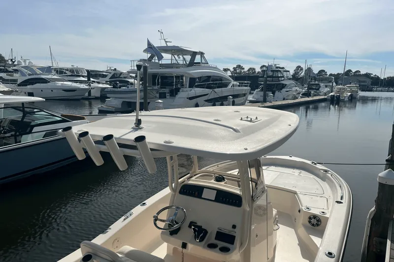 Slide: The Image of Grady-White 231 CE 2025 - 15