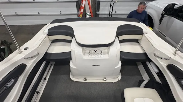 Slide: The Image of Sea Ray 205 SPORT 2012 - 3