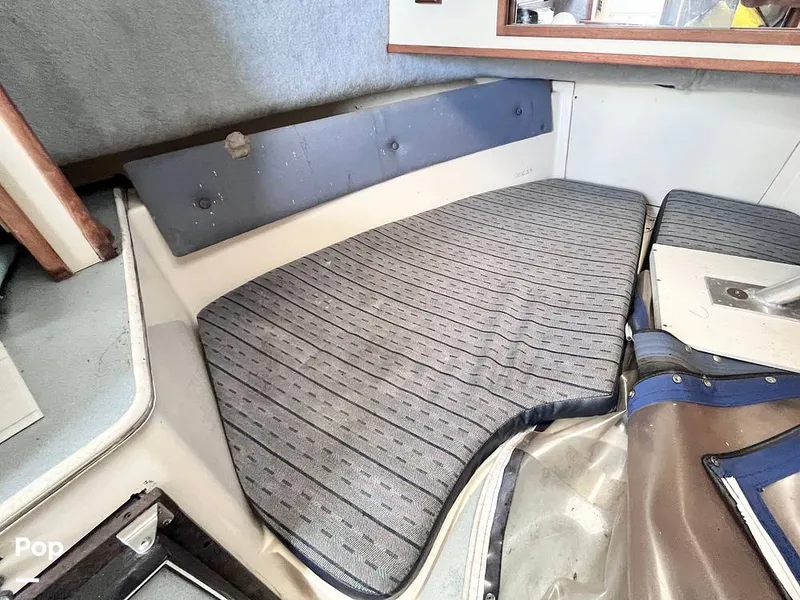 Slide: The Image of V Berth - 16708255