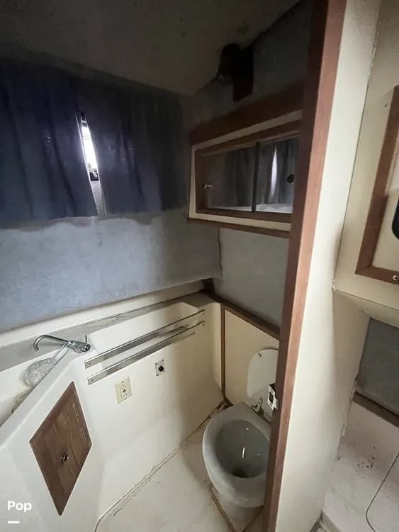 Slide: The Image of Mako 295 FD Cabin 1994 - 15899318