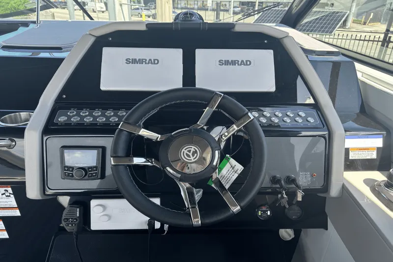 Slide: The Image of Cruisers 34 GLS Outboard 2025 - 9